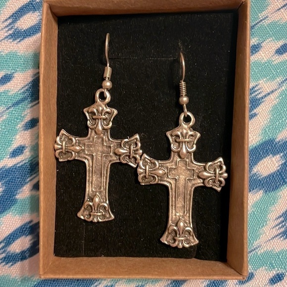 Brand New Hypoallergenic Silver Plated Nickel-Free Ancient Cross Dangle Earrings - Picture 1 of 8